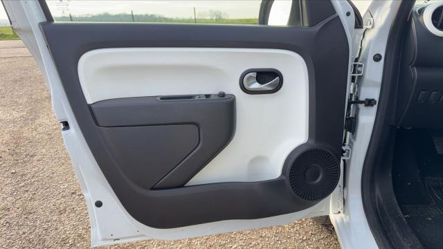 Renault Twingo image 8
