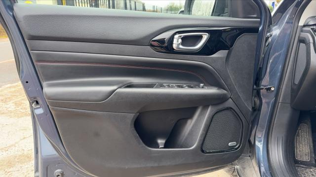 Jeep Compass image 8