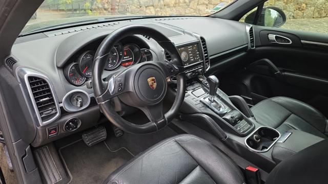 Porsche Cayenne image 2