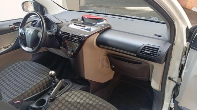 Toyota Iq image 9