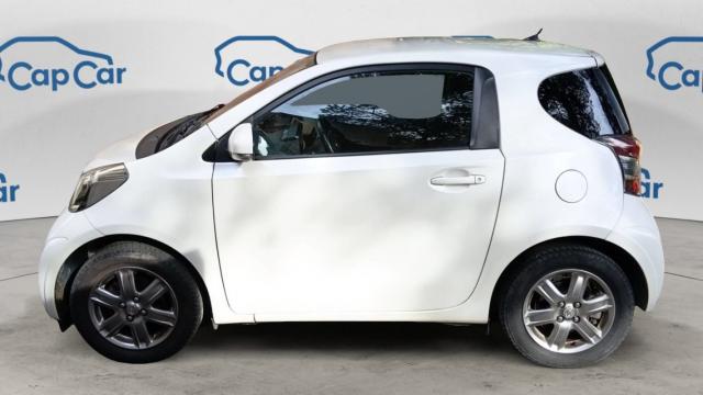 Toyota Iq image 8