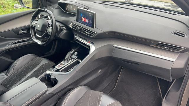 Peugeot 5008 image 4