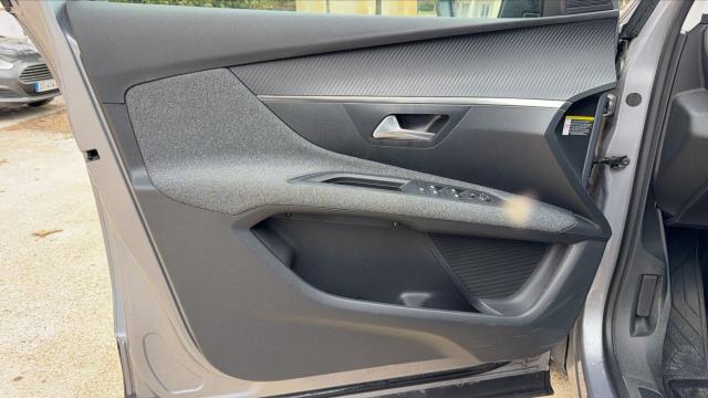 Peugeot 3008 image 3