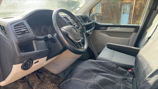 Volkswagen Transporter image 5