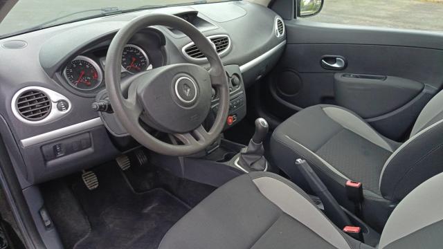 Renault Clio image 6
