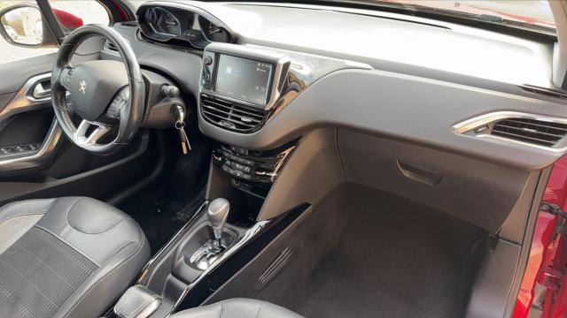 Peugeot 2008 image 6