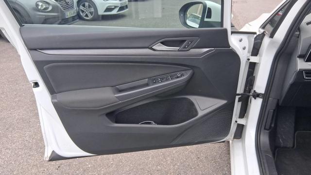 Volkswagen Golf image 1