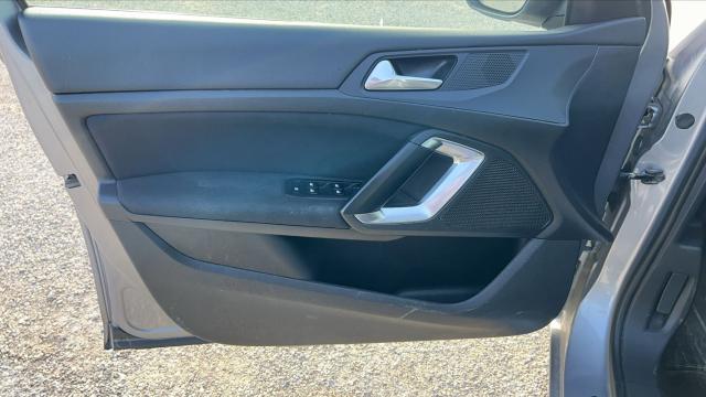 Peugeot 308 image 4