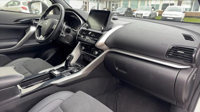 Mitsubishi Eclipse Cross image 4