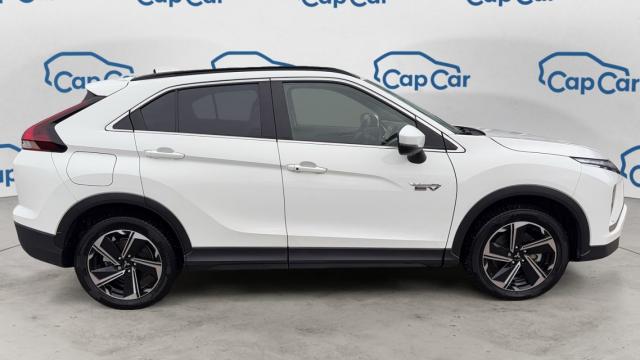 Mitsubishi Eclipse Cross image 2