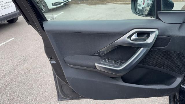 Peugeot 2008 image 7