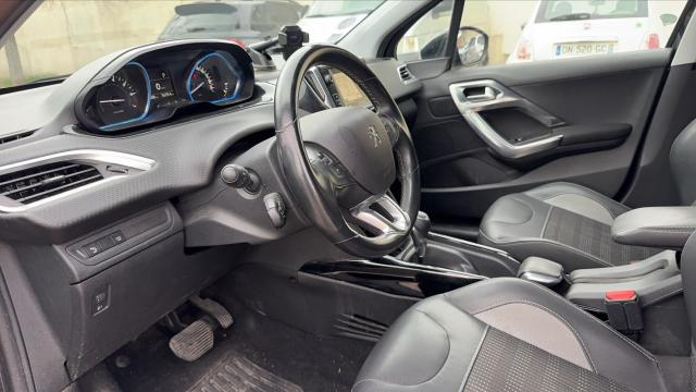 Peugeot 2008 image 2