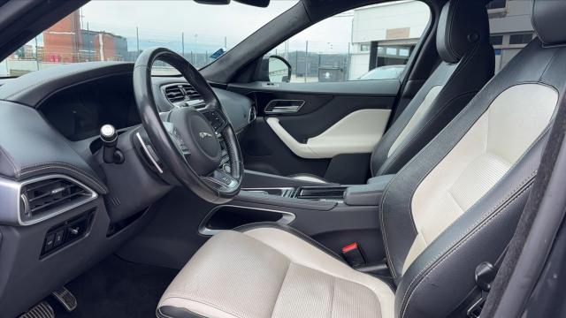 Jaguar F-Pace image 2