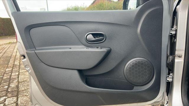 Dacia Sandero image 1