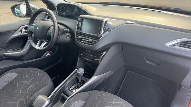 Peugeot 2008 image 4