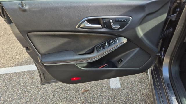 Mercedes Benz Classe Cla image 2