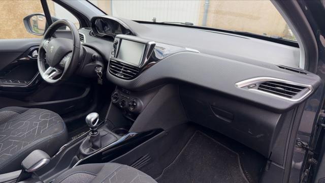 Peugeot 2008 image 5