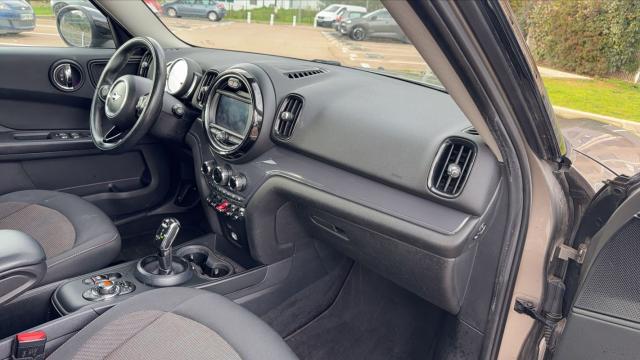 Mini Countryman image 8