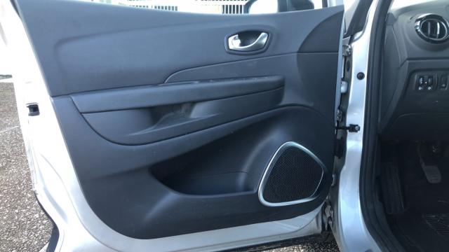 Renault Captur image 9