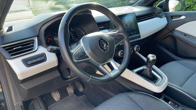 Renault Clio image 8