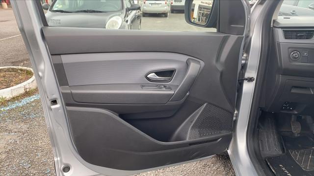 Renault Express image 7