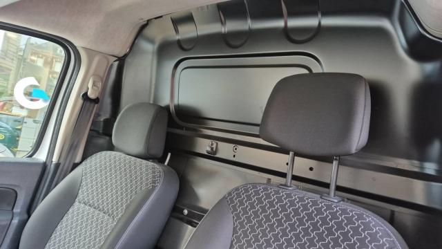 Renault Kangoo image 2