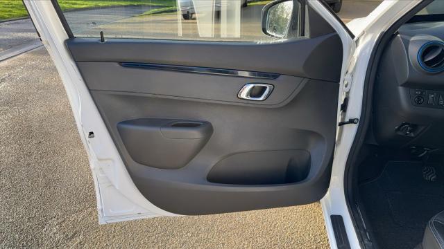 Dacia Spring image 9