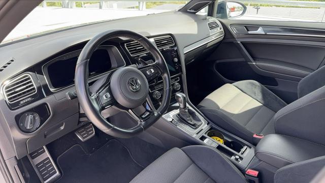 Volkswagen Golf image 4