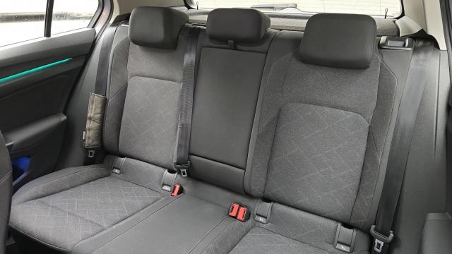 Volkswagen Golf image 4