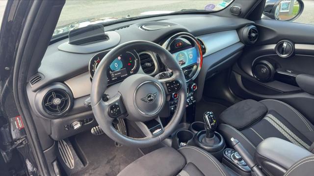 Mini Cooper S image 7