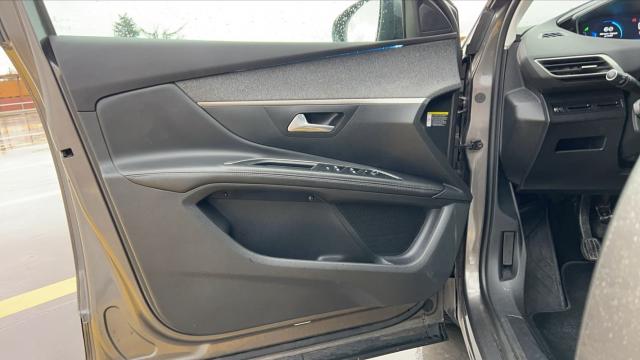 Peugeot 5008 image 4