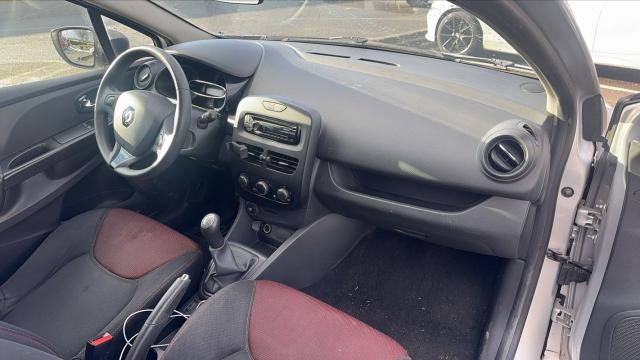Renault Clio image 8