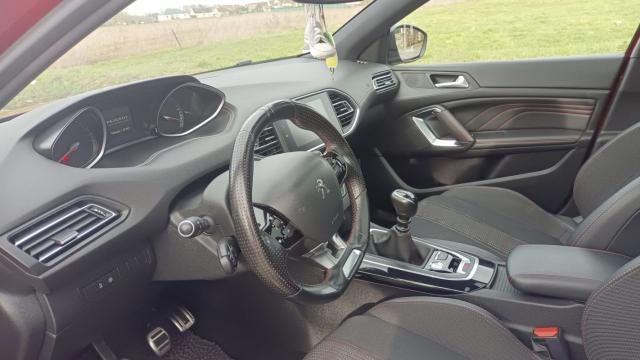Peugeot 308 image 9