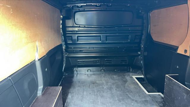 Renault Trafic image 9