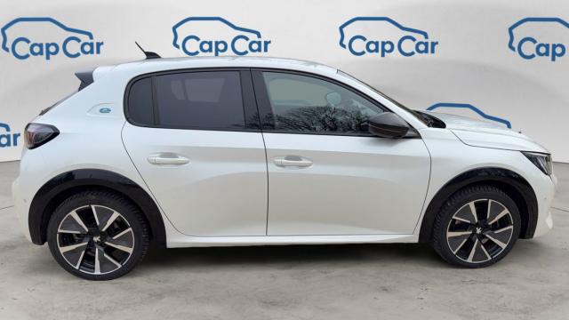 Peugeot 208 image 6