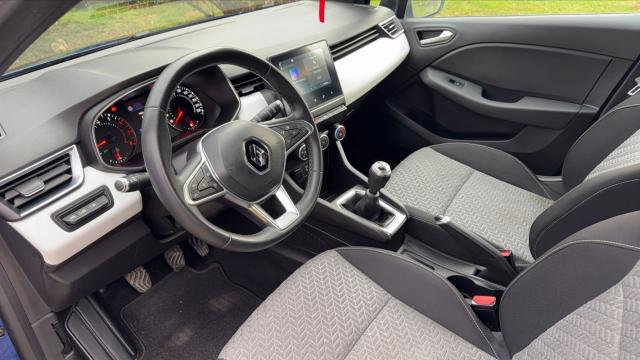 Renault Clio image 9