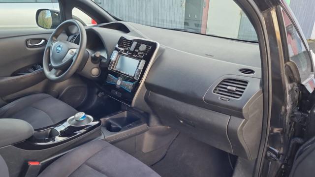 Nissan Leaf image 4