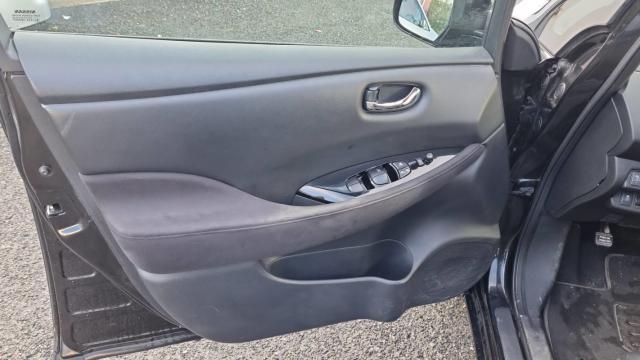 Nissan Leaf image 3