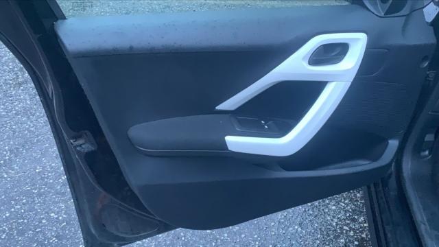Peugeot 208 image 3