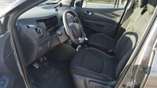 Renault Captur image 2
