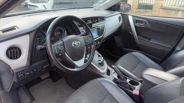 Toyota Auris image 8