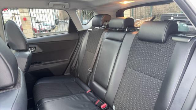 Toyota Auris image 1