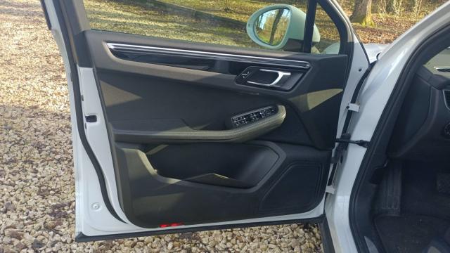 Porsche Macan image 9