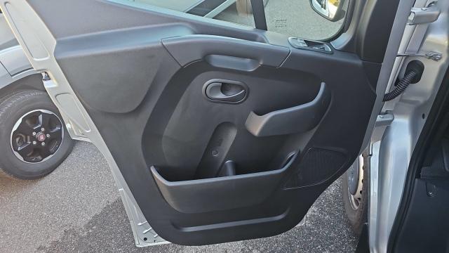 Renault Master image 1