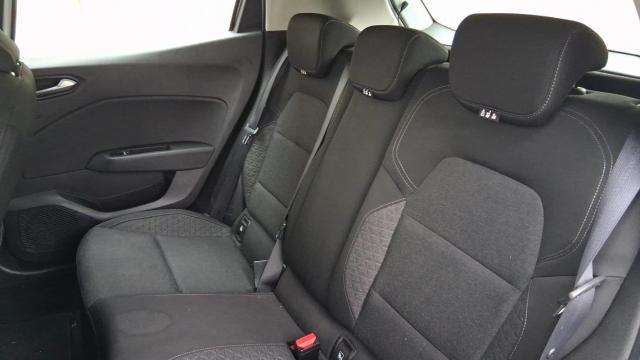 Renault Clio image 6