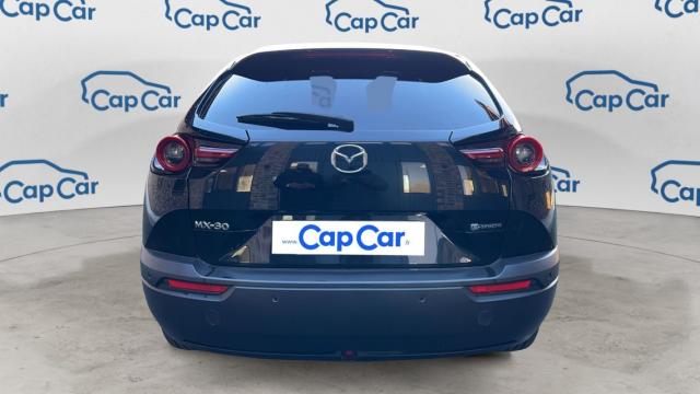 Mazda 3 image 8