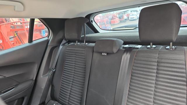 Peugeot 2008 image 2