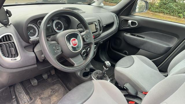 Fiat 500l image 8