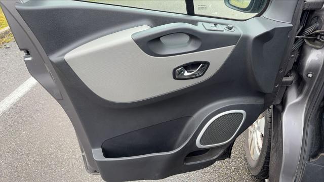 Renault Trafic image 8
