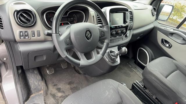 Renault Trafic image 9